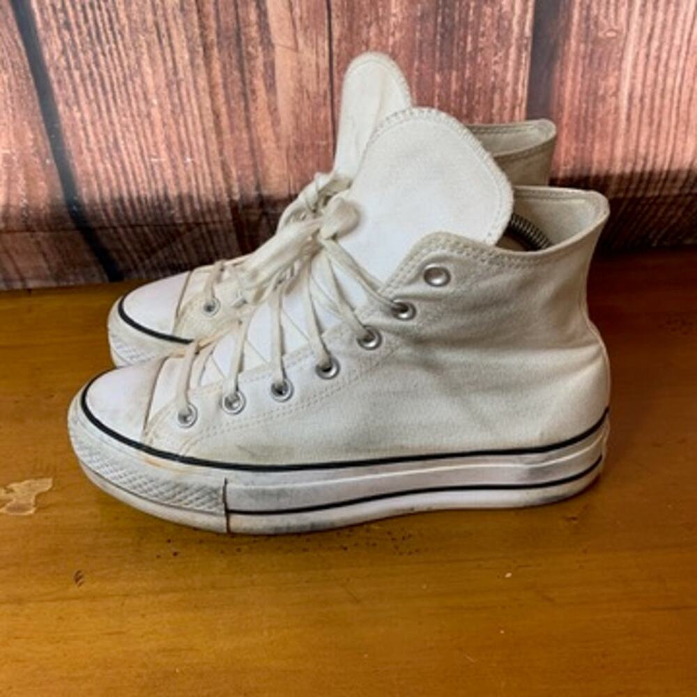 Converse‎ Chuck Taylor All Star Women's High Top Sneakers 8
